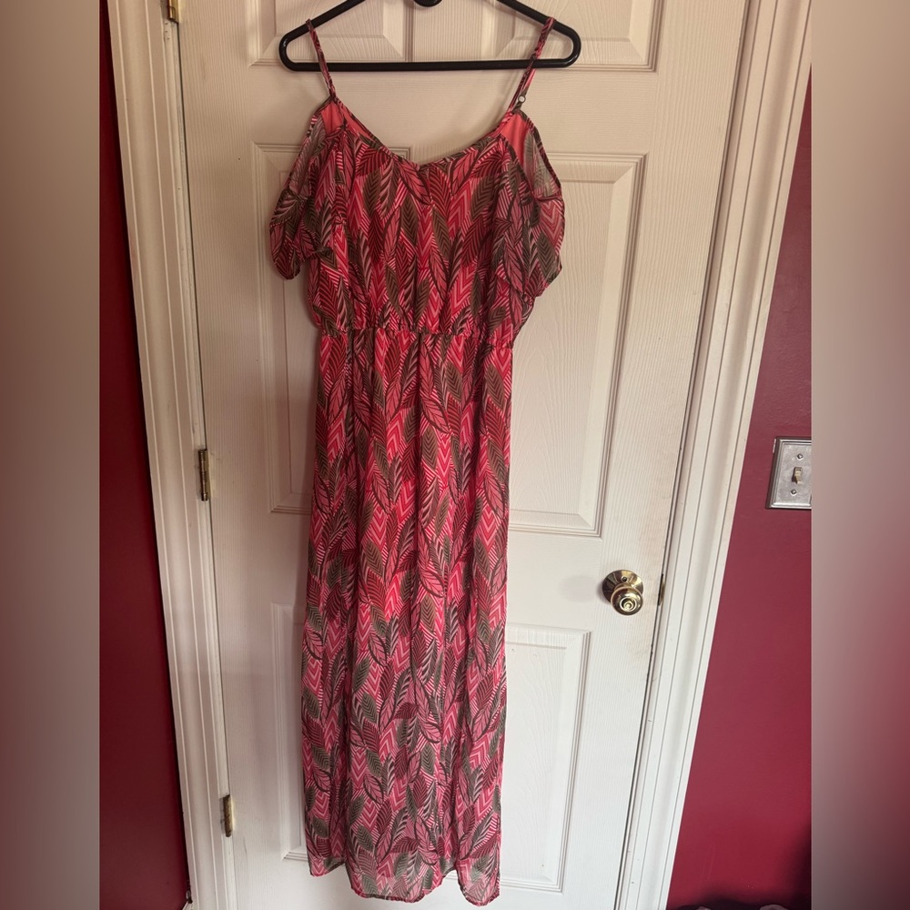 Charming Charlie Coral maxi sundress perfect for beach or music festival!